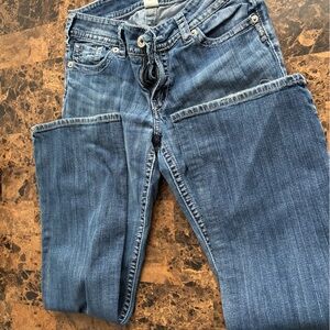 Silver Jeans Women's Straight Leg in Classic Blue